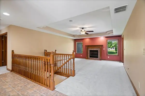 220 Hazy LN, Greenwood, IN 46142
