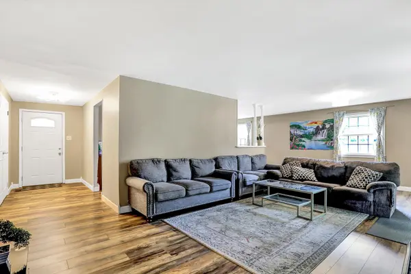 1415 Minturn LN, Indianapolis, IN 46260