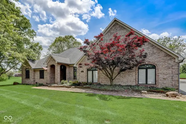 251 W Greencastle RD, Mooresville, IN 46158