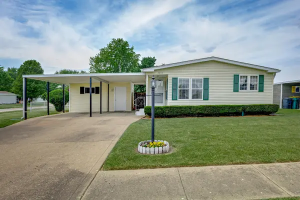 3254 Sextant DR, Franklin, IN 46131
