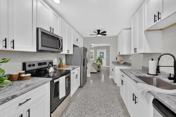 617 W OLYMPIA AVE, Punta Gorda, FL 33950