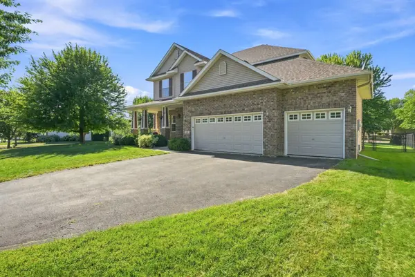 3985 Games DR, Minnetrista, MN 55375