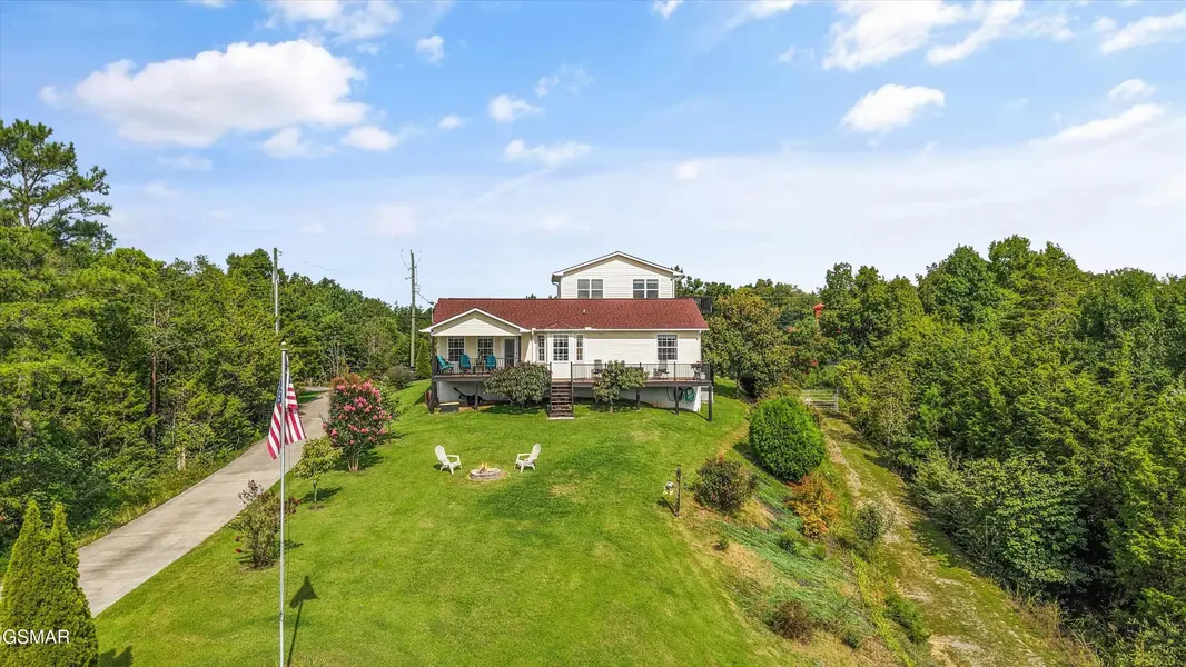 2064 Kerr Road, Sevierville, TN 37876