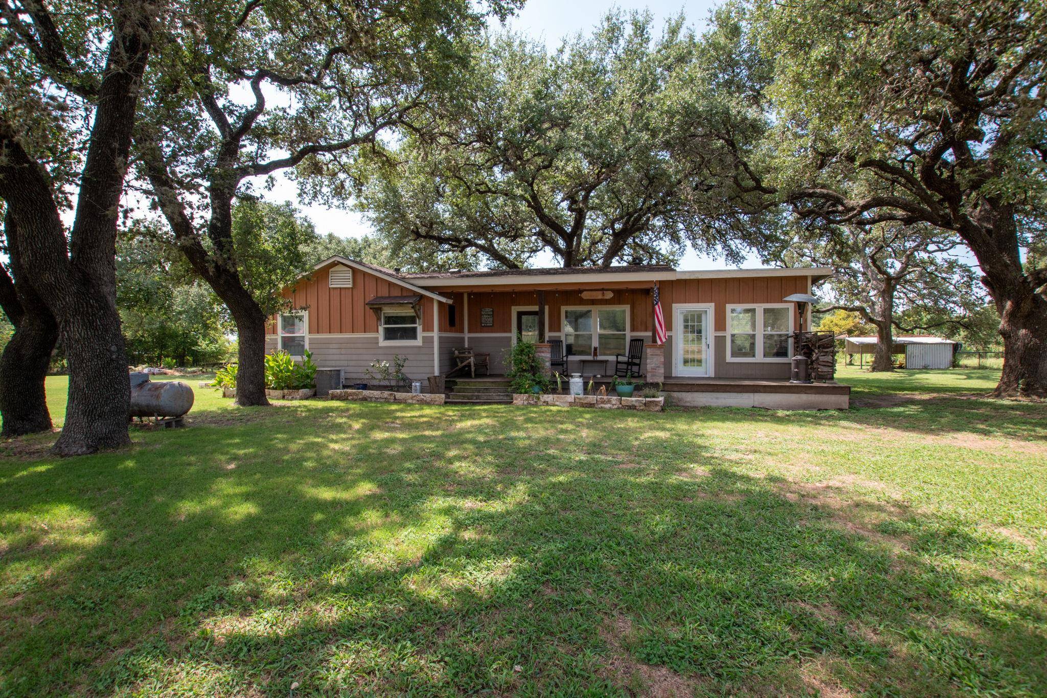 510 County Road 221, Tow, TX 78672