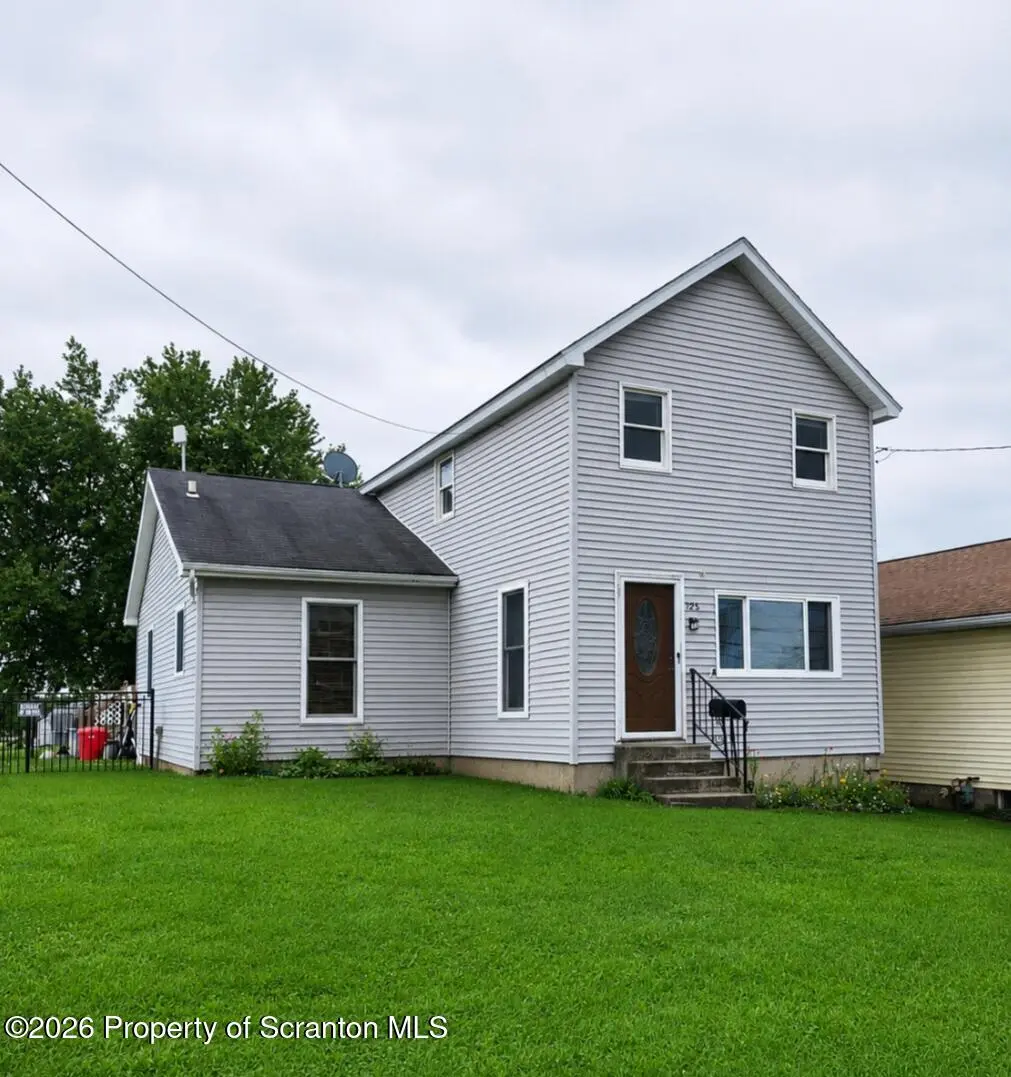 725 E Scott ST, Olyphant, PA 18447