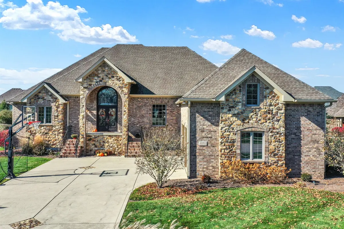 4890 E Benthaven DR E, Bargersville, IN 46106
