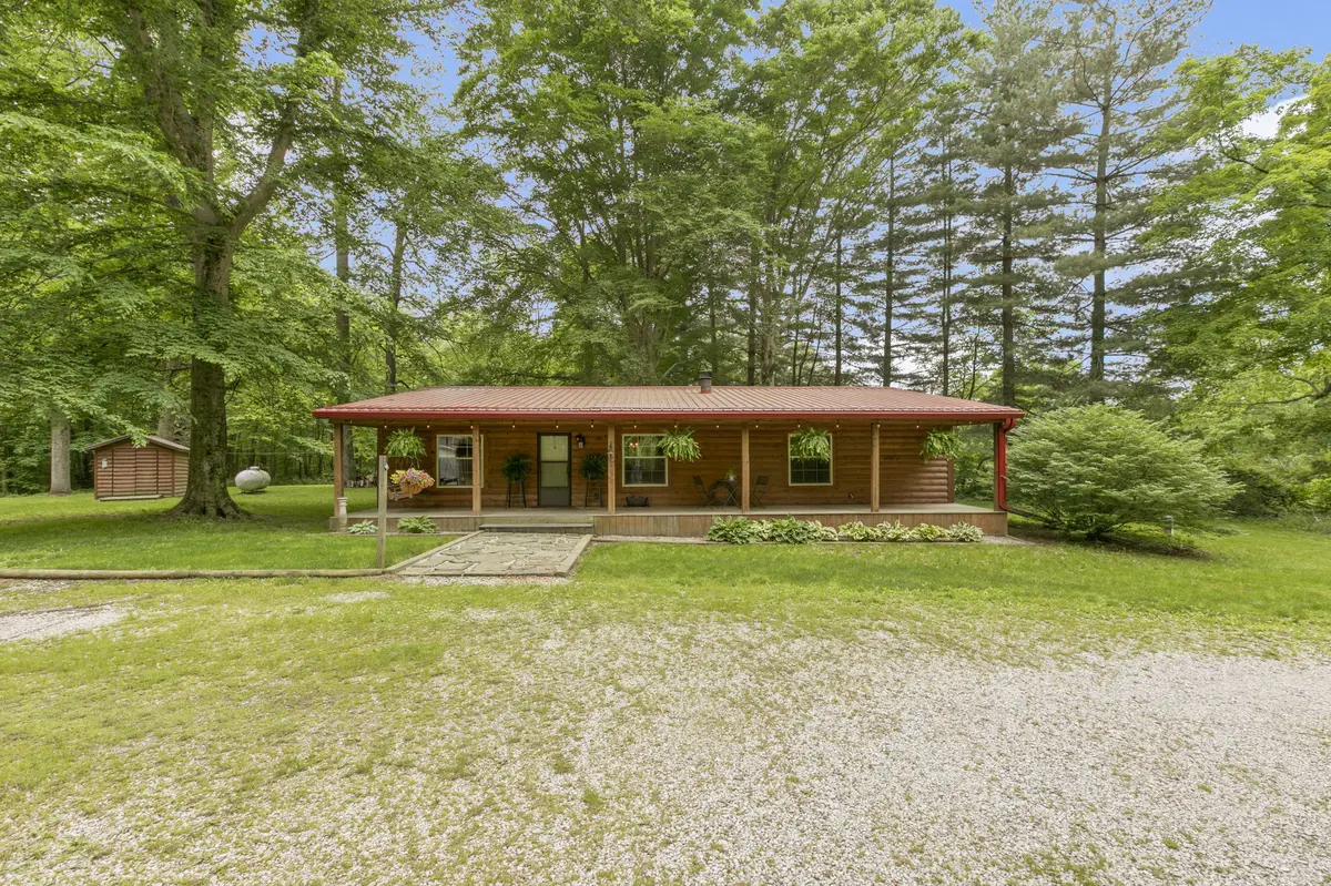6034 Rocky Hill RD, Spencer, IN 47460
