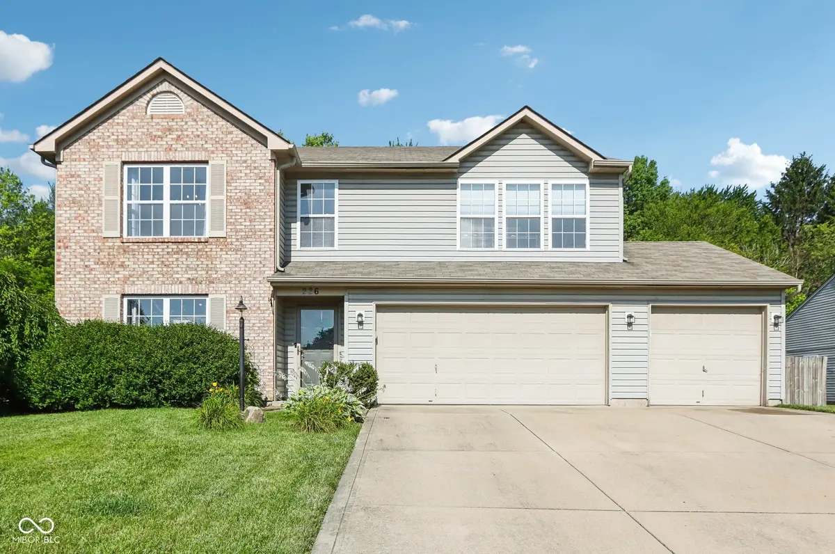 226 Brooks WAY, Pittsboro, IN 46167