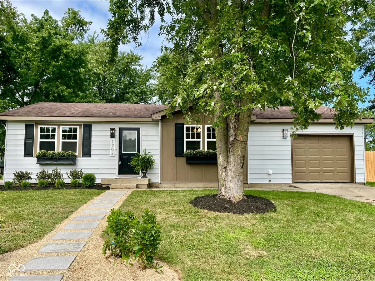 1702 Geri DR, Lebanon, IN 46052