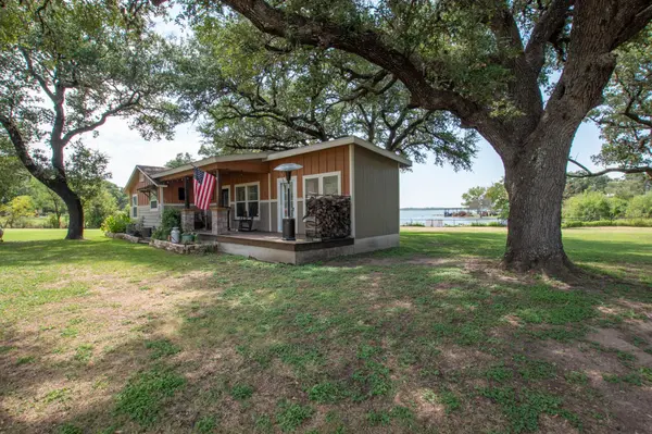 510 County Road 221, Tow, TX 78672