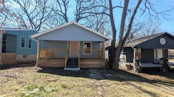 3403 E 62 ST, Kansas City, MO 64130