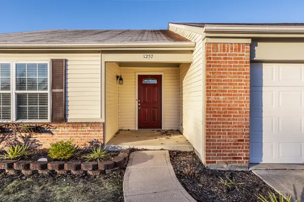 1257 Spring Lake DR, Brownsburg, IN 46112