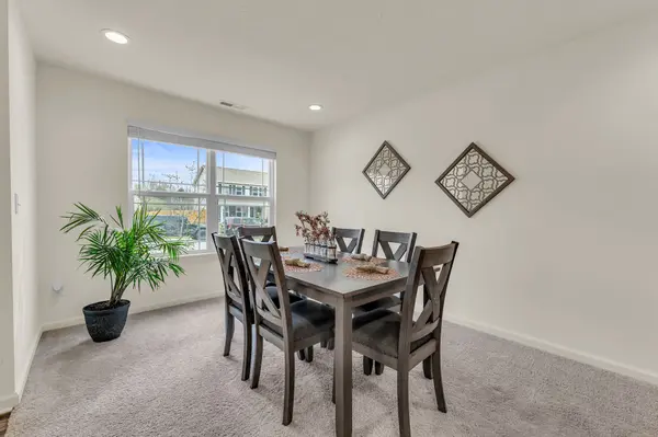 2820 Pointe Harbor DR, Indianapolis, IN 46229