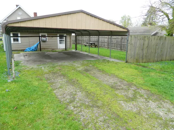 615 E 4th ST, Seymour, IN 47274