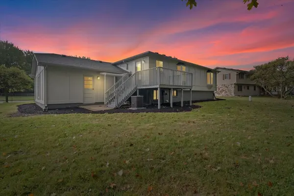 1290 Richwood DR, Avon, IN 46123