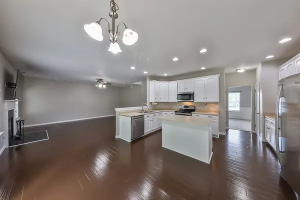 12904 Cheerleaders CT, Fishers, IN 46037