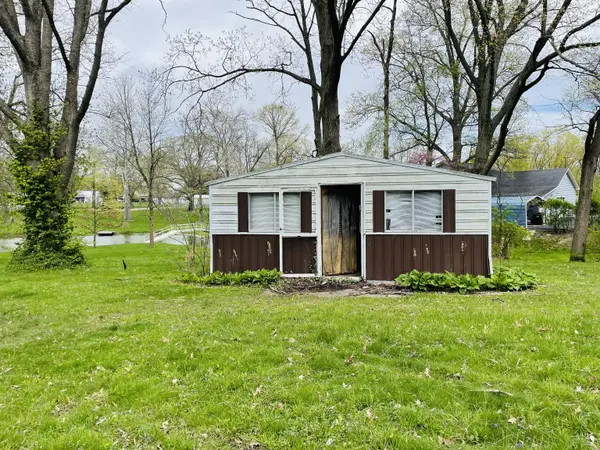 2688 W Sugar Creek DR, Greenfield, IN 46140