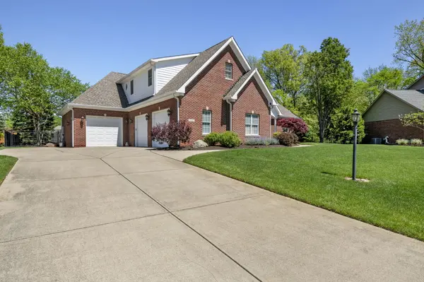 11117 Wintercove WAY, Fishers, IN 46038