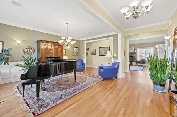 11117 Wintercove WAY, Fishers, IN 46038