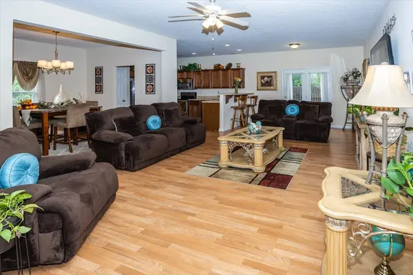 824 Baden Manor DR, Indianapolis, IN 46217