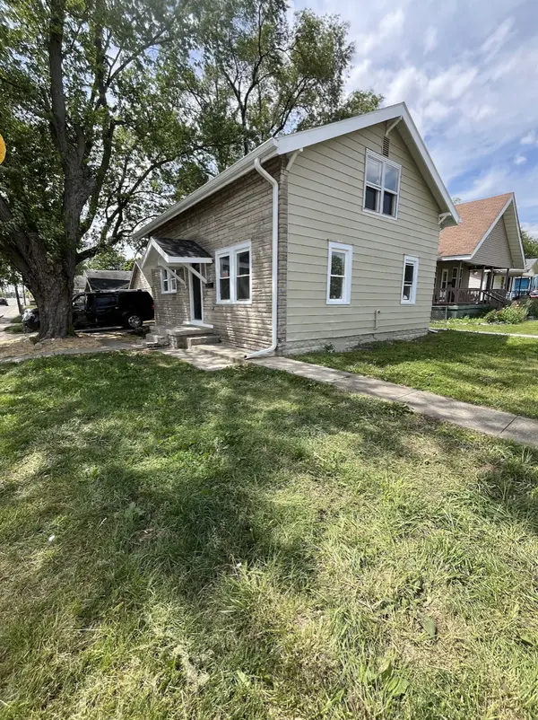 228 E 29th ST, Anderson, IN 46016