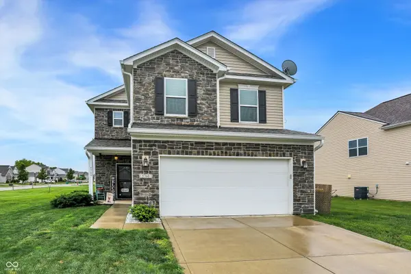 5760 White Pine RD, Whitestown, IN 46075