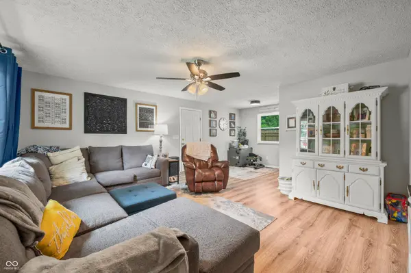 656 Berkshire DR, Seymour, IN 47274