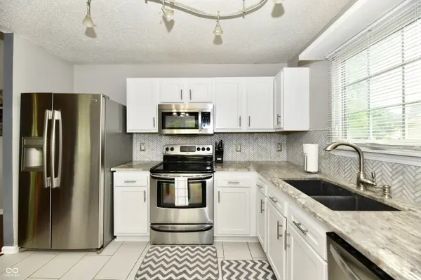 6624 Rushing River, Noblesville, IN 46062