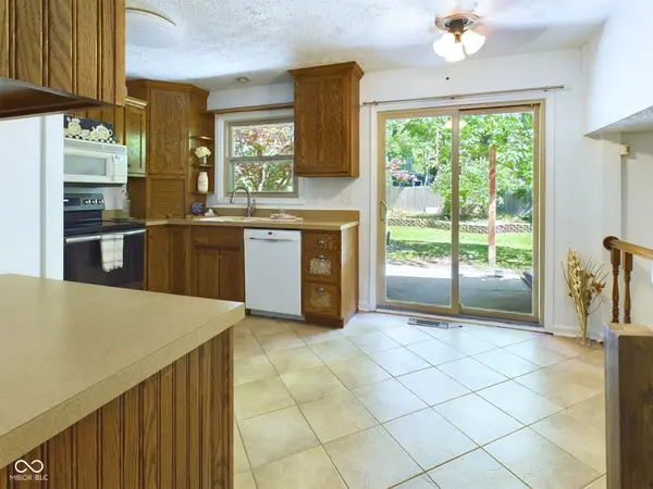 8724 Powderhorn CT, Indianapolis, IN 46256