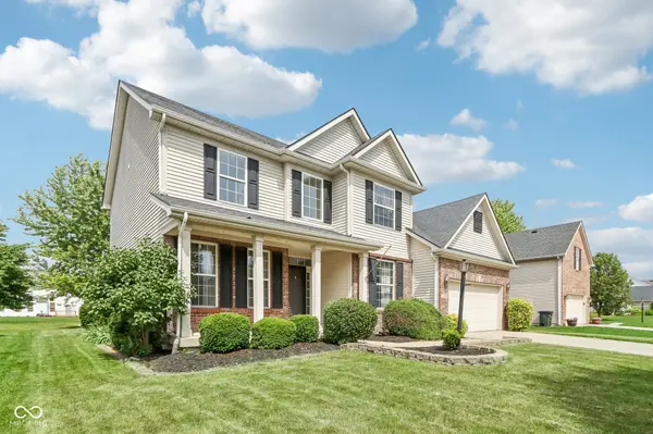 11820 Monarchy LN, Fishers, IN 46037