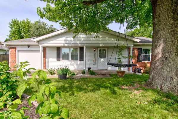 7424 McFarland RD, Southport, IN 46227