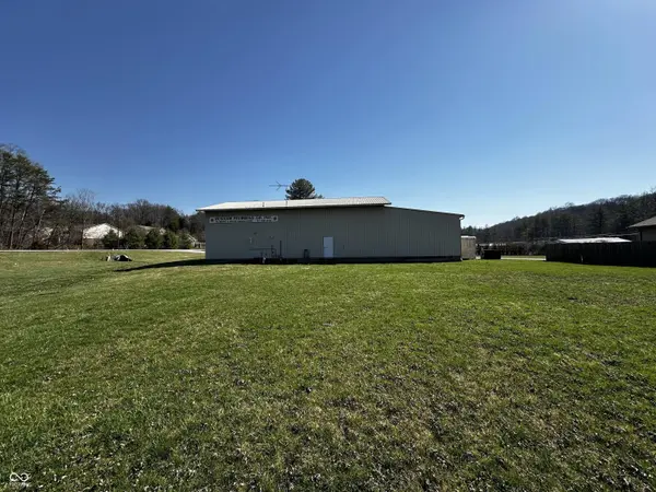 4245 IN-46 E, Nashville, IN 47448