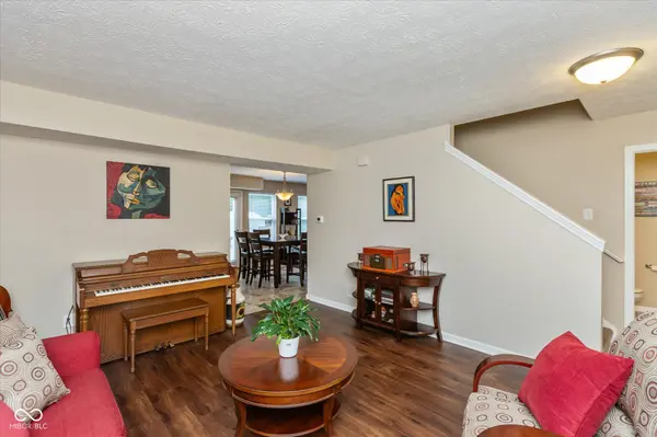 6533 Crandall CIR, Indianapolis, IN 46260