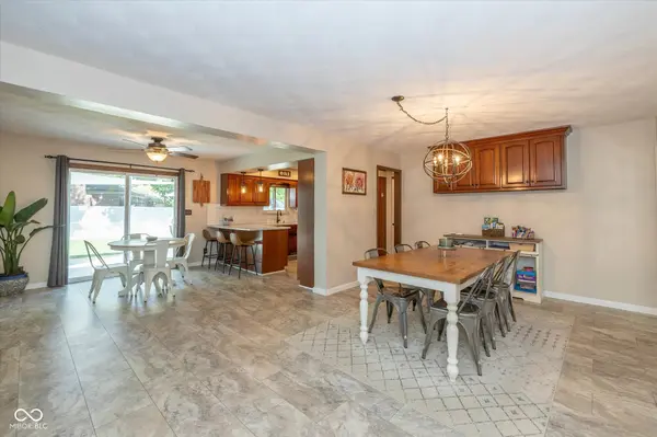 717 Ramblin RD, Greenwood, IN 46142