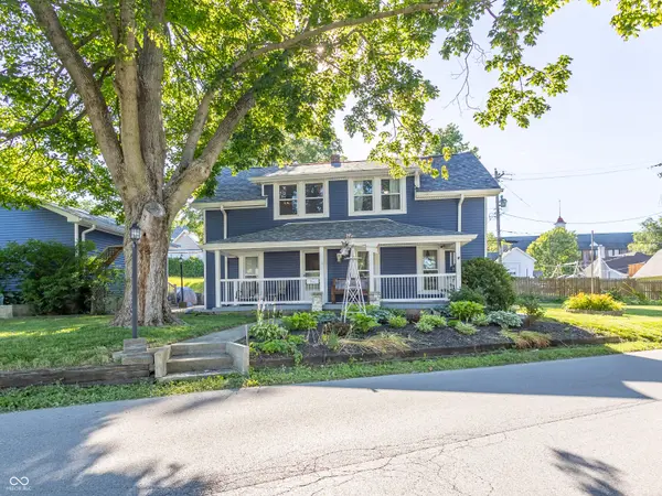 1 Blake ST,  Danville,  IN 46122