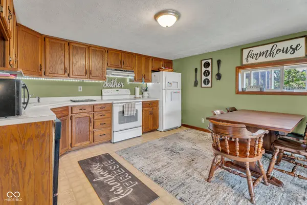 9433 W Us Highway 50, Medora, IN 47260