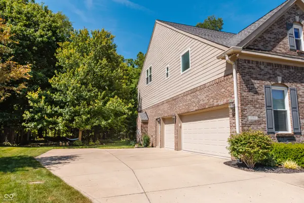 1597 Redsunset DR, Brownsburg, IN 46112