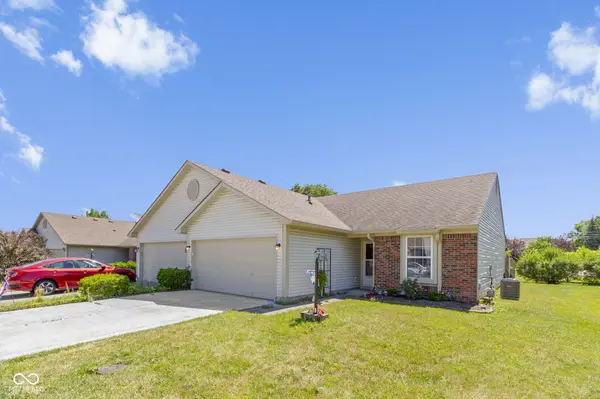 7251 Broyles LN, Indianapolis, IN 46217