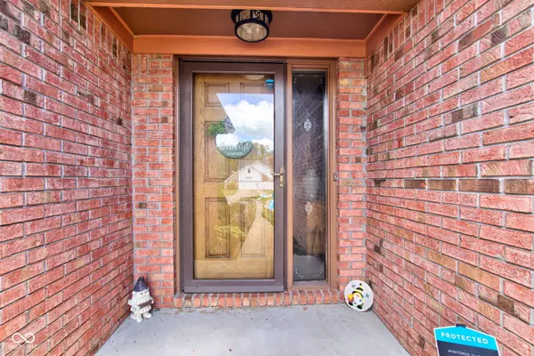 9169 Westdrum CT, Indianapolis, IN 46231