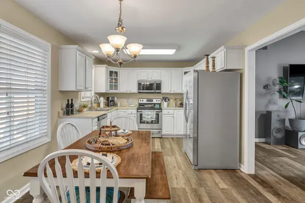 1922 Beverly BLVD, Seymour, IN 47274