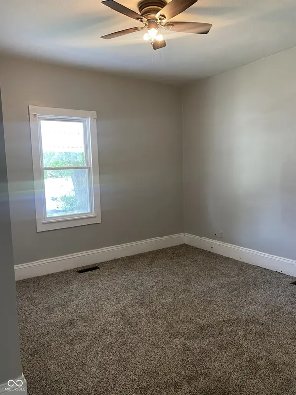 815 Cottage AVE, Columbus, IN 47201