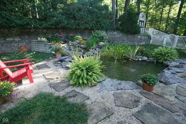 36 Westbrook DR, Batesville, IN 47006
