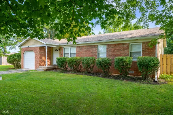 916 Highland DR, Shelbyville, IN 46176