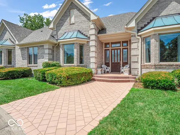 6062 Deer Cross PL, Greenwood, IN 46143