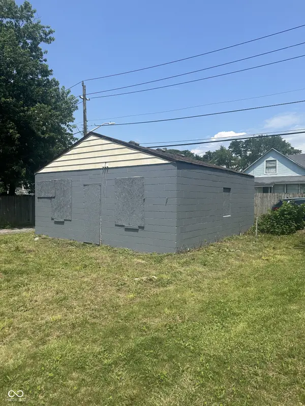 1721 Thaddeus ST, Indianapolis, IN 46203