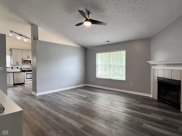 10167 Stillwell DR, Avon, IN 46123
