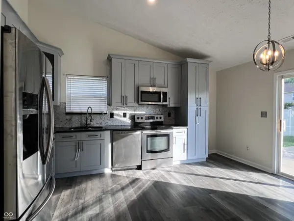 10167 Stillwell DR, Avon, IN 46123