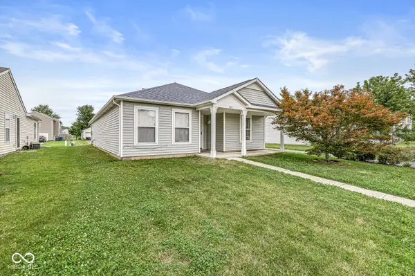 843 Olmsted DR, Shelbyville, IN 46176