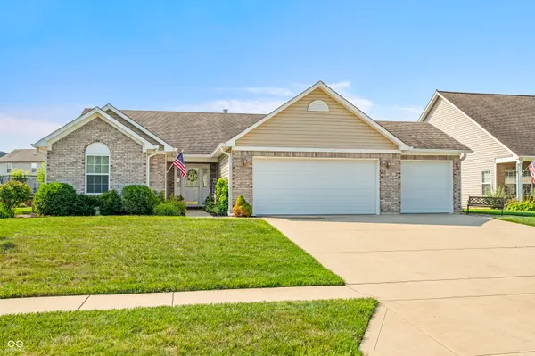 1211 Stellar DR, Franklin, IN 46131