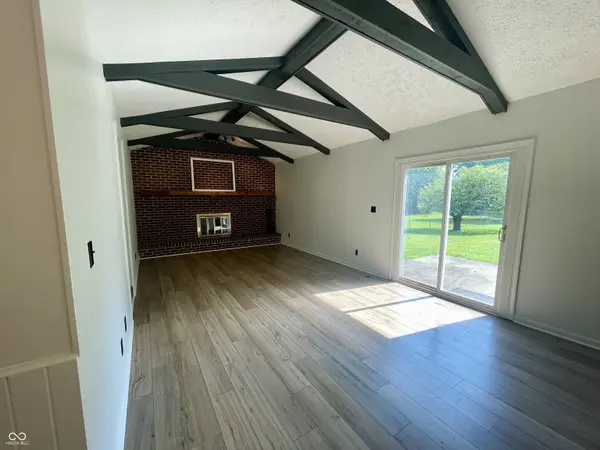 609 San Carlos DR, Greenwood, IN 46142
